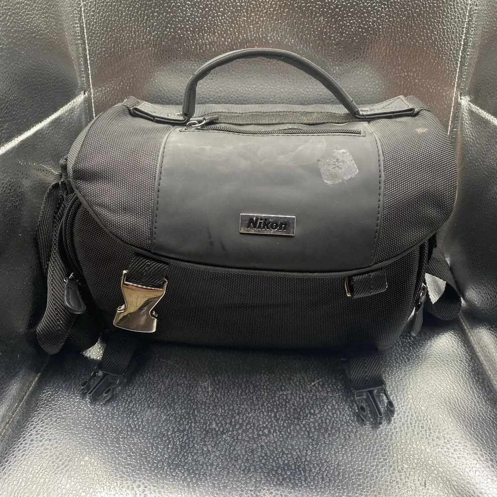 Nikon Black Nylon Padded Adjustable Shoulder Camera Bag with Dividers